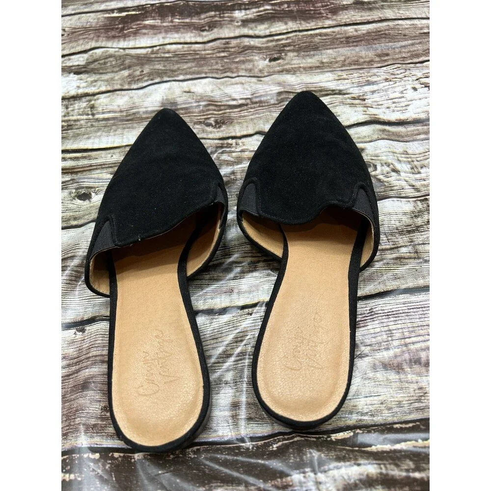 Crown Vintage Black Slip On Low Heel Pointed Toe Shoes Women's Size 8